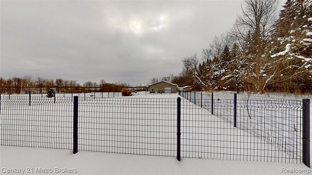 10582 E 80th Street, Reed City, MI 49677