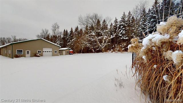 10582 E 80th Street, Reed City, MI 49677