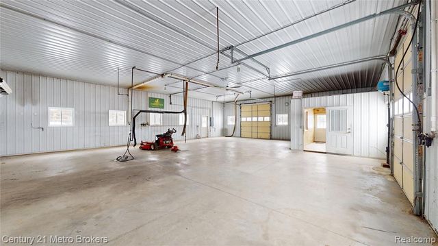 10582 E 80th Street, Reed City, MI 49677