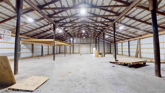 10582 E 80th Street, Reed City, MI 49677