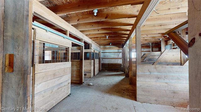 10582 E 80th Street, Reed City, MI 49677