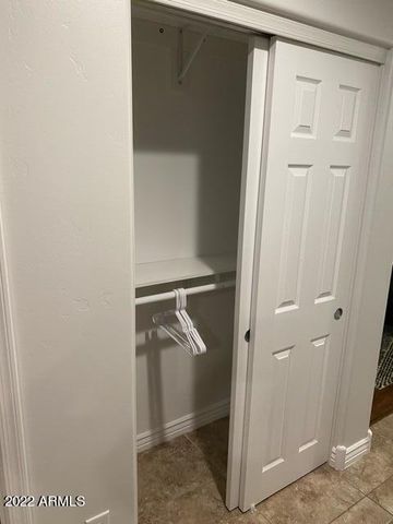 5350 E DEER VALLEY Drive 1260, Phoenix, AZ 85054