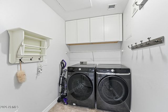 5350 E DEER VALLEY Drive 1260, Phoenix, AZ 85054