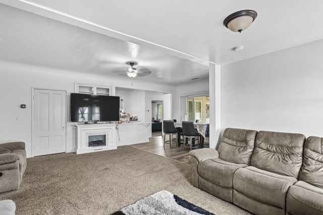 5938 S Cherry Avenue, Fresno, CA 93706