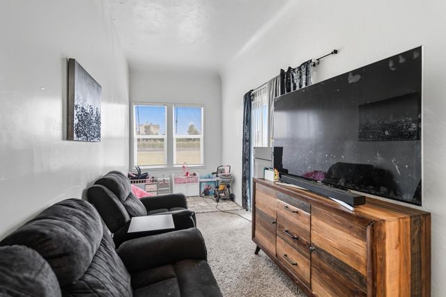 5938 S Cherry Avenue, Fresno, CA 93706