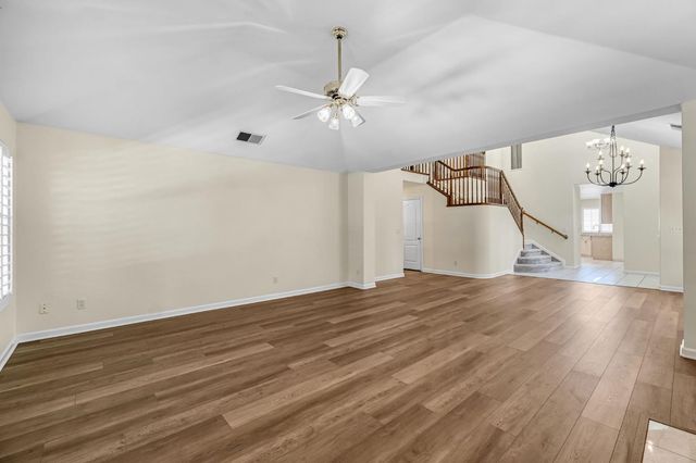 3003 W Wellington Lane, Fresno, CA 93711