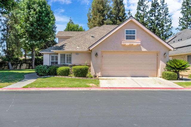 3003 W Wellington Lane, Fresno, CA 93711