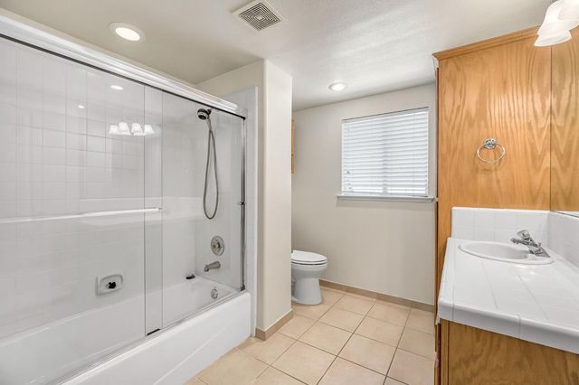 3003 W Wellington Lane, Fresno, CA 93711