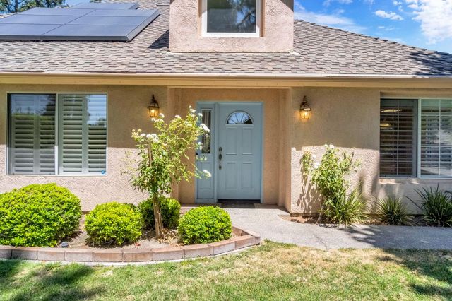 3003 W Wellington Lane, Fresno, CA 93711