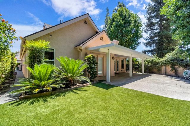 3003 W Wellington Lane, Fresno, CA 93711