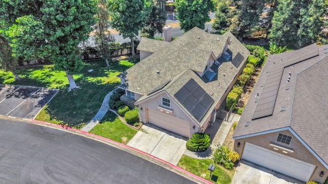 3003 W Wellington Lane, Fresno, CA 93711