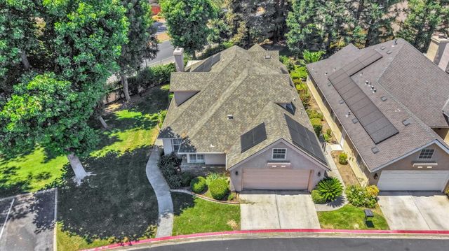 3003 W Wellington Lane, Fresno, CA 93711