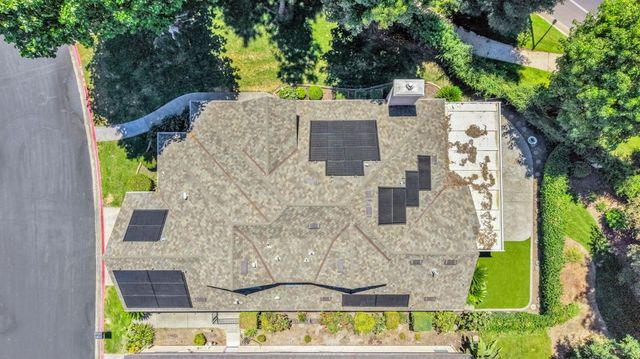 3003 W Wellington Lane, Fresno, CA 93711