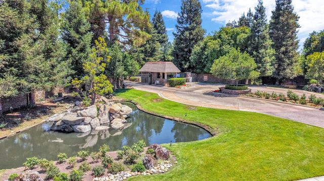 3003 W Wellington Lane, Fresno, CA 93711
