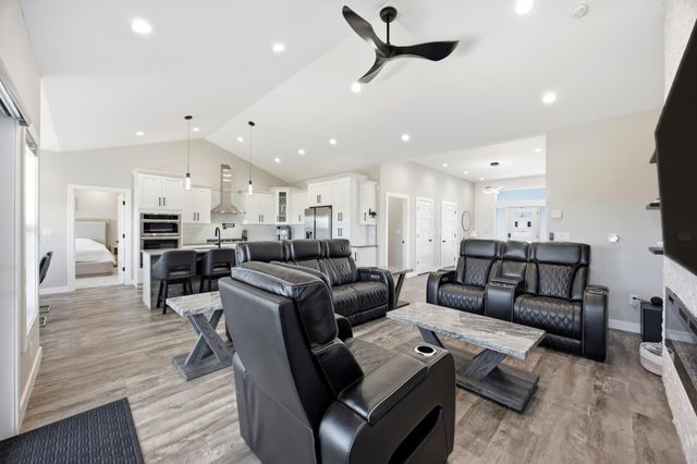 100 Annies Way, Mapleton, ND 58059