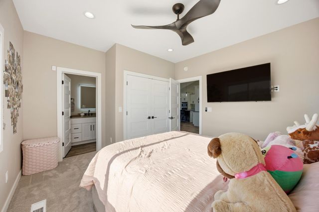 100 Annies Way, Mapleton, ND 58059