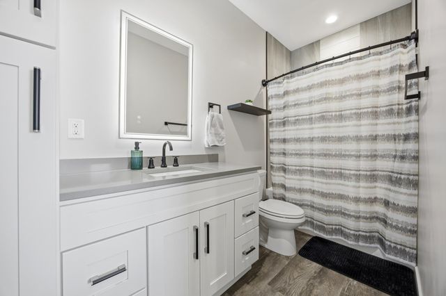 100 Annies Way, Mapleton, ND 58059