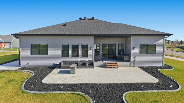 100 Annies Way, Mapleton, ND 58059