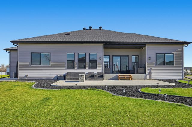 100 Annies Way, Mapleton, ND 58059