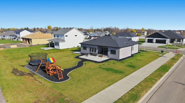 100 Annies Way, Mapleton, ND 58059