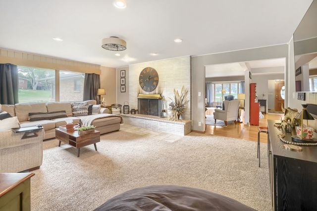 1803 Paula Court, Sleepy Hollow, IL 60118