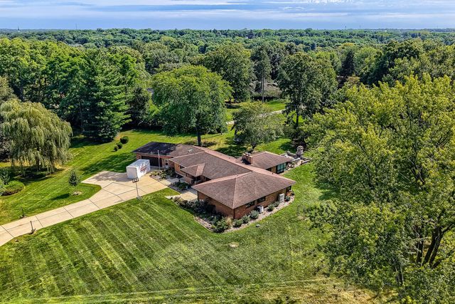 1803 Paula Court, Sleepy Hollow, IL 60118