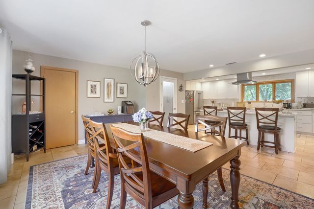 1803 Paula Court, Sleepy Hollow, IL 60118