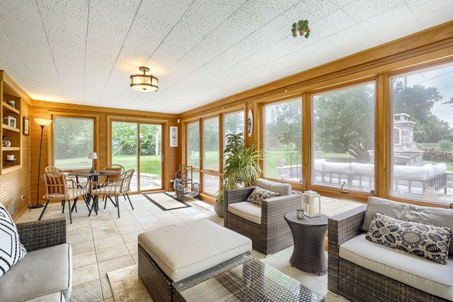 1803 Paula Court, Sleepy Hollow, IL 60118