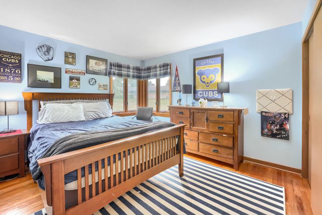 1803 Paula Court, Sleepy Hollow, IL 60118