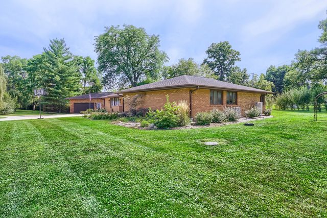 1803 Paula Court, Sleepy Hollow, IL 60118