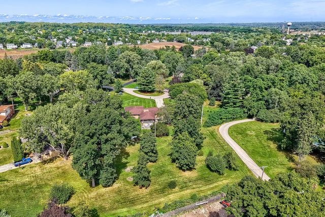 1803 Paula Court, Sleepy Hollow, IL 60118