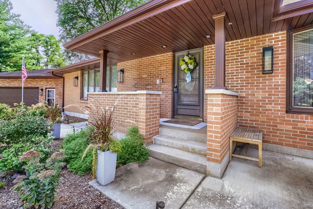 1803 Paula Court, Sleepy Hollow, IL 60118