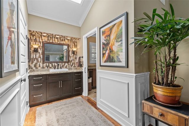 26 Lakepines, Irvine, CA 92620