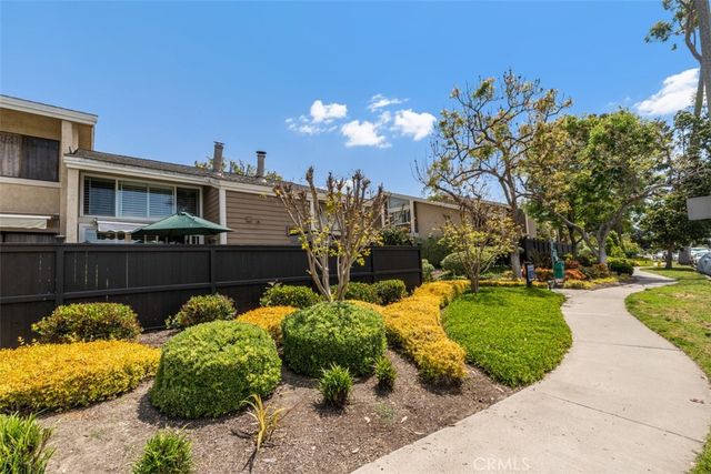 26 Lakepines, Irvine, CA 92620