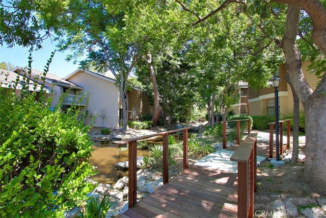 26 Lakepines, Irvine, CA 92620