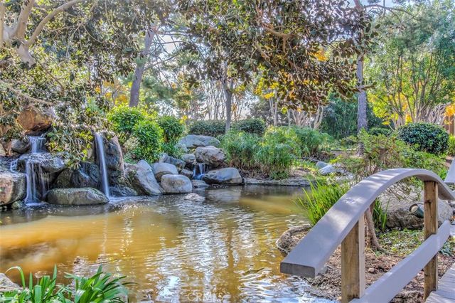 26 Lakepines, Irvine, CA 92620