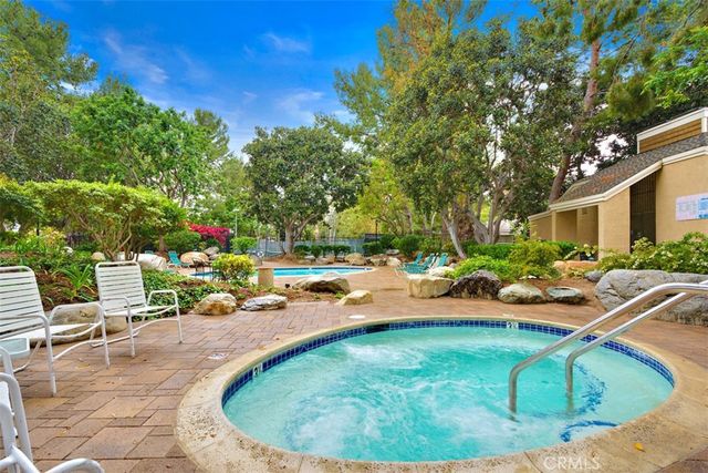 26 Lakepines, Irvine, CA 92620