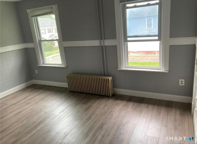 20 Pleasant Street, Windsor Locks, CT 06096