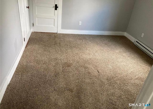 20 Pleasant Street, Windsor Locks, CT 06096