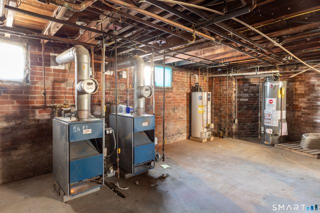 20 Pleasant Street, Windsor Locks, CT 06096