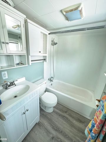 1719 Saint Clair River Drive, Algonac, MI 48001