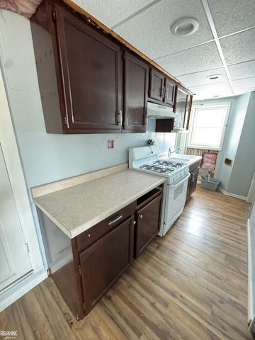 1719 Saint Clair River Drive, Algonac, MI 48001