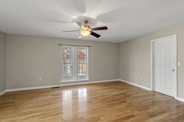 1148 Stoltz Rd, Centerville, TN 37033