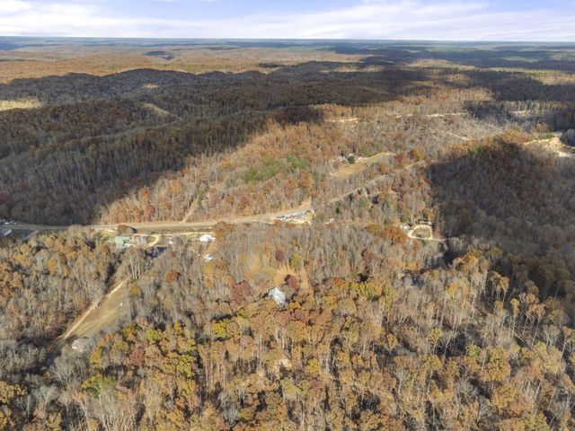 1148 Stoltz Rd, Centerville, TN 37033