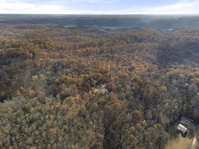 1148 Stoltz Rd, Centerville, TN 37033