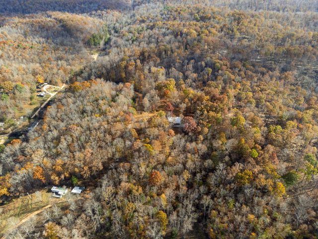 1148 Stoltz Rd, Centerville, TN 37033