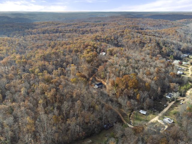 1148 Stoltz Rd, Centerville, TN 37033