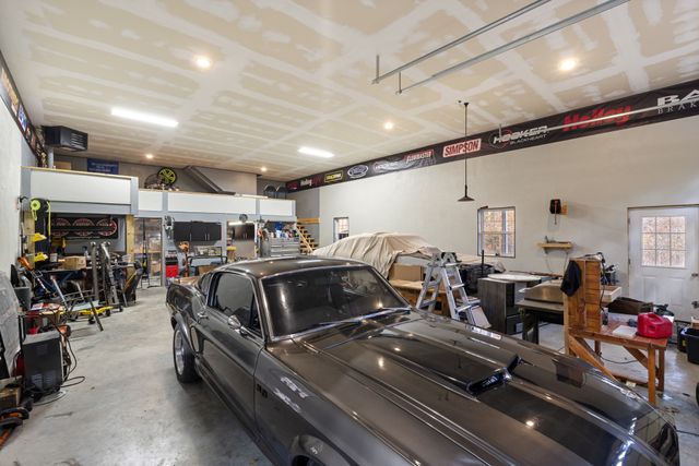 1148 Stoltz Rd, Centerville, TN 37033