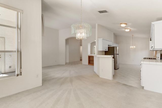409 Garden Breeze Ct, Roseville, CA 95747