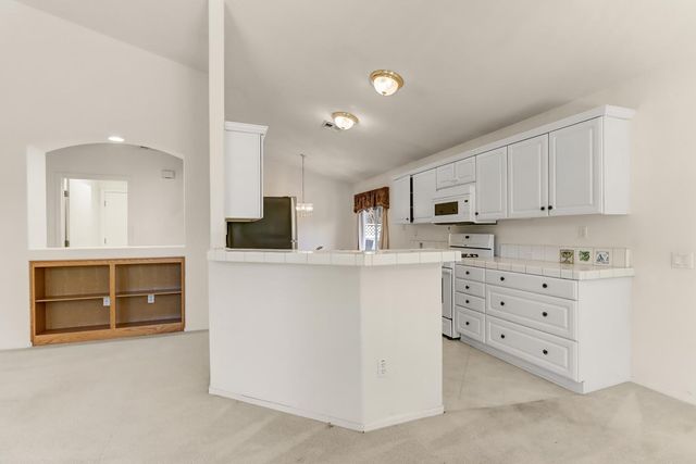 409 Garden Breeze Ct, Roseville, CA 95747
